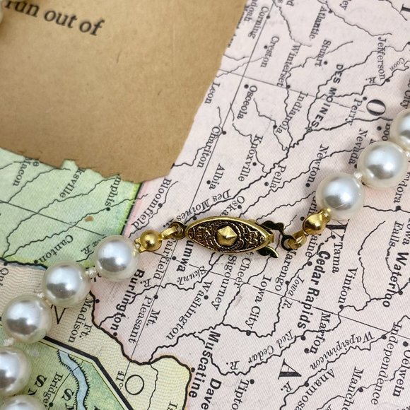 Vintage Faux Glass Pearl Necklace 24" - Picture 6 of 8